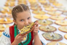 Sout frgl na Karlovskm gastrofestivalu vyhrl makov kol od losk vtzky