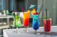 Nov koktejlov menu v Aquapalace Hotel Prague: kad fantasy drink je originl