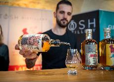 Whisky Life! Prague lk na zen degustace, barmanskou sout i ukzku skotskch tanc