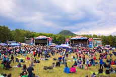 Hudební festival Hrady CZ tento pátek a sobotu zakončí své letošní putování na Bezdězu