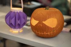 Strašidelný Halloween v botanické zahradě v Troji – dýně, masky, opékání špekáčků i lampionový průvod