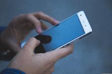 dTest: Jak si poradit se smlouvami po telefonu?